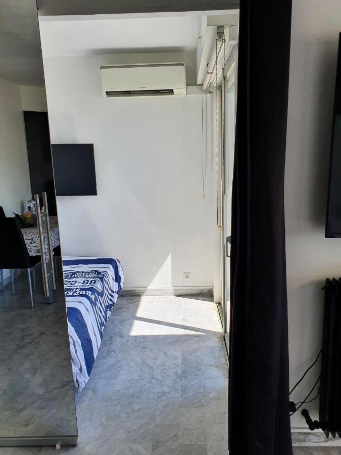 Superbe appartement plage SAINT-LAURENT DU VAR Extérieur photo